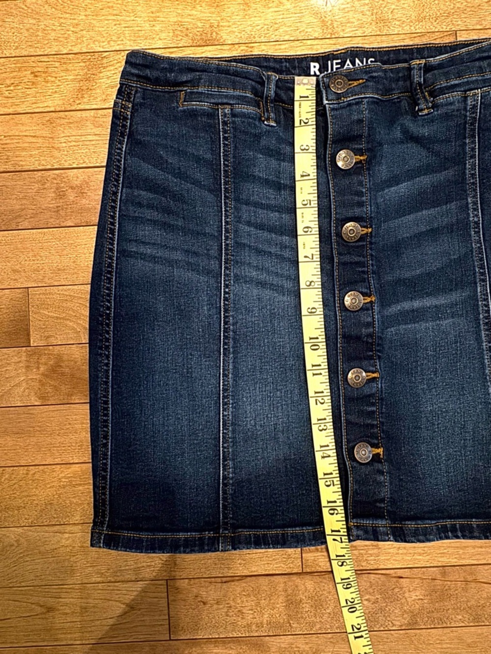 Reitman’s Dark Blue Denim Button-Front Mini Skirt - Size 31 - Picture 5 of 8
